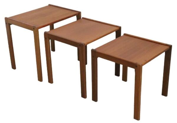 Suite de 3 tables gigognes 'Frankenau'