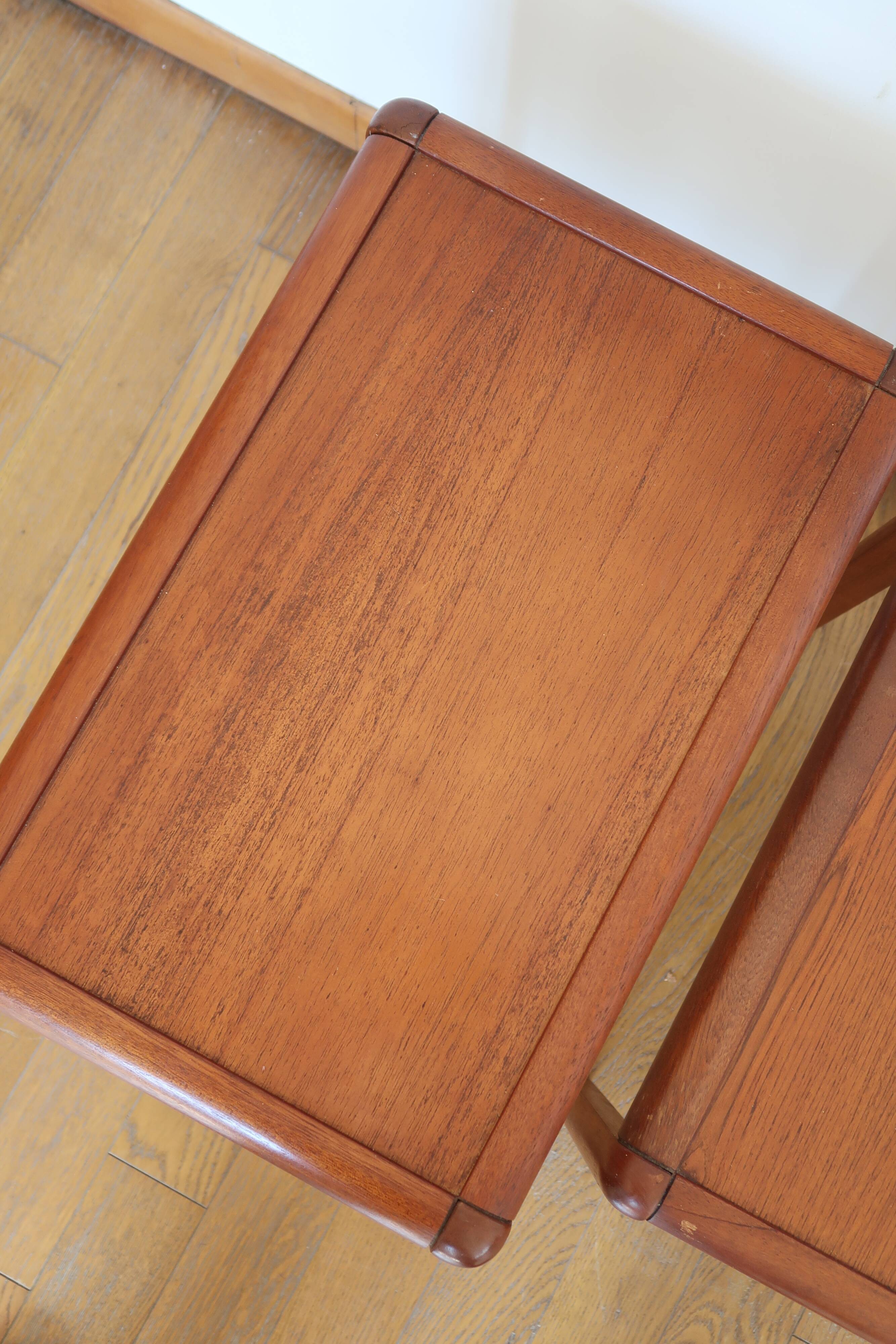 Scandinavian nesting coffee table 70's