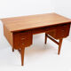 Bureau vintage avec 7 tiroirs