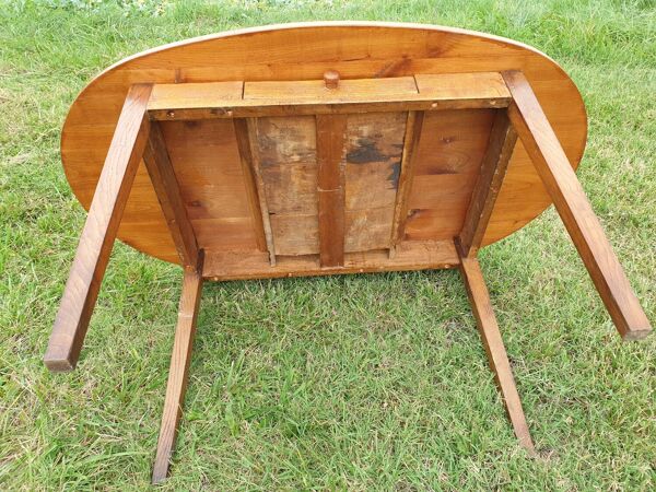 Table de ferme ovale en merisier