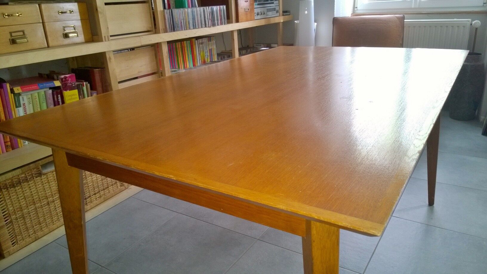 Table en chêne doré 1950