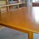 Table en chêne doré 1950