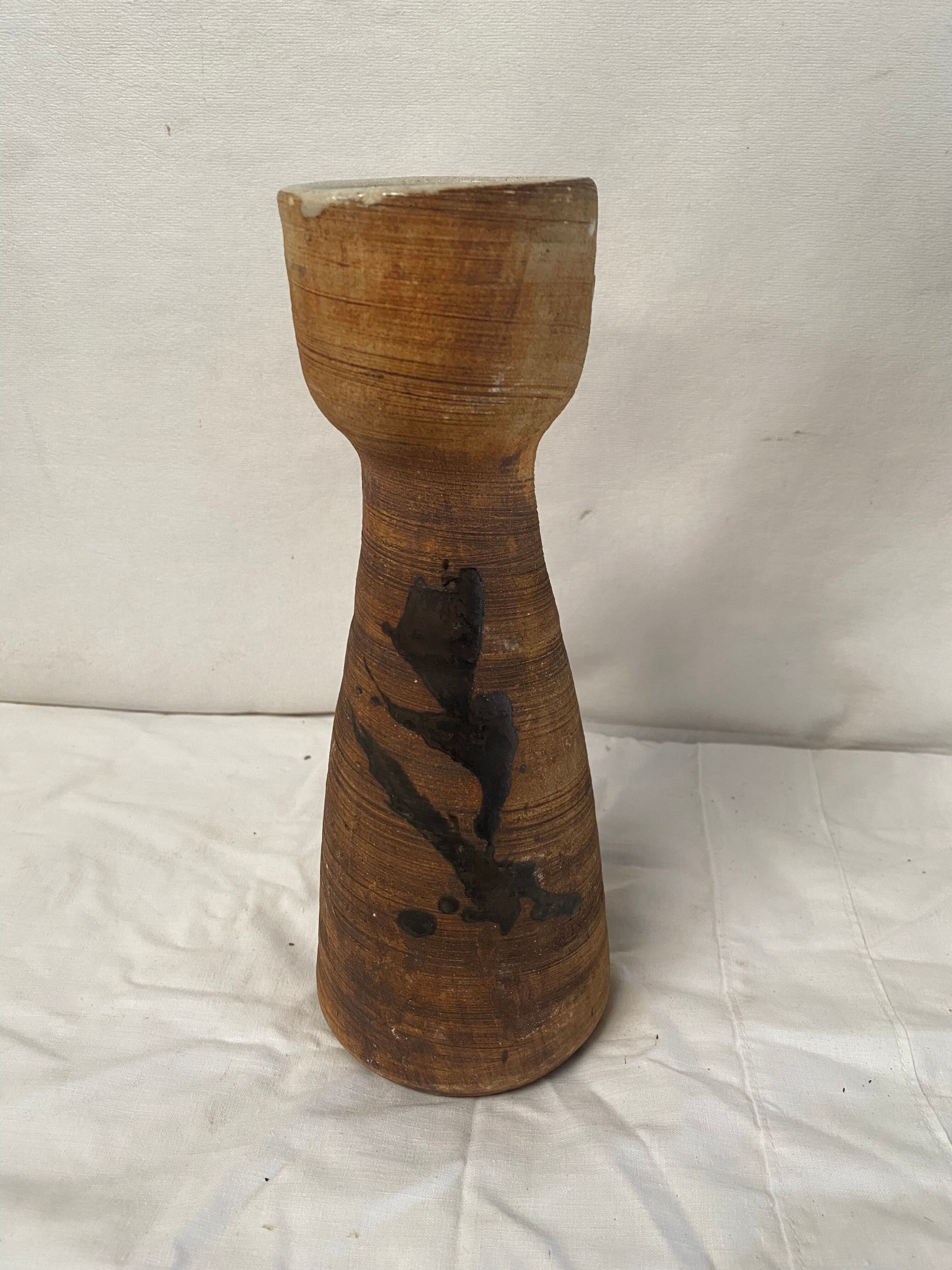 Sandstone vase pottery of the dovecote