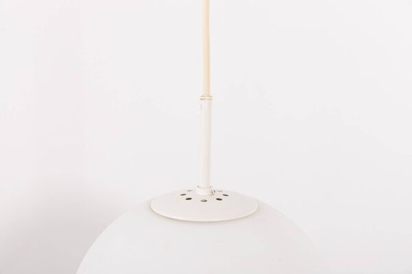 Grande suspension Raak Amsterdam Globe en verre opalin