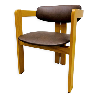 Vintage design dining chairs