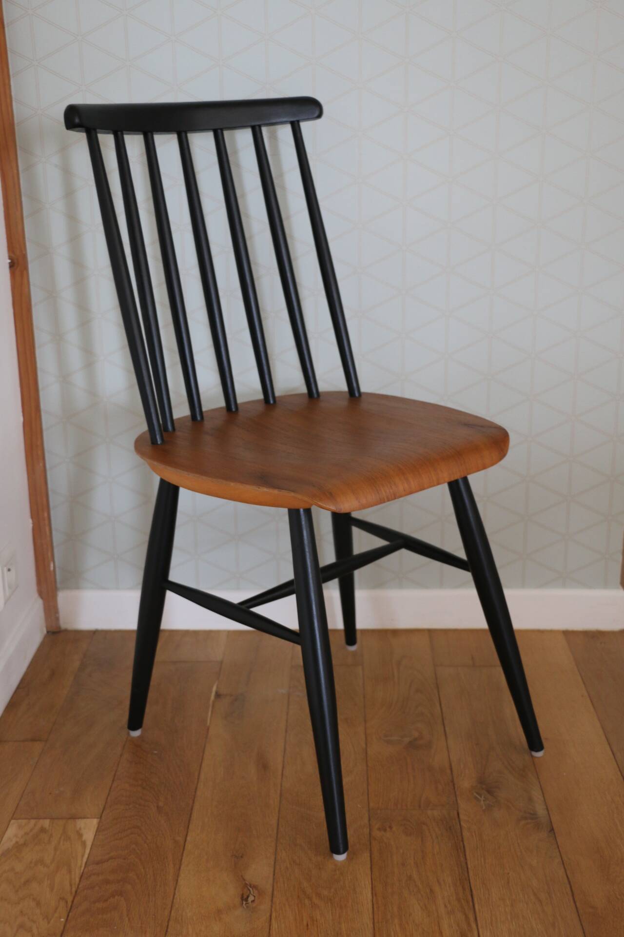 Chaise fanette d’ilmari tapiovaara