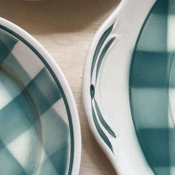 Assiettes  à dessert vichy et plat , années 50-60