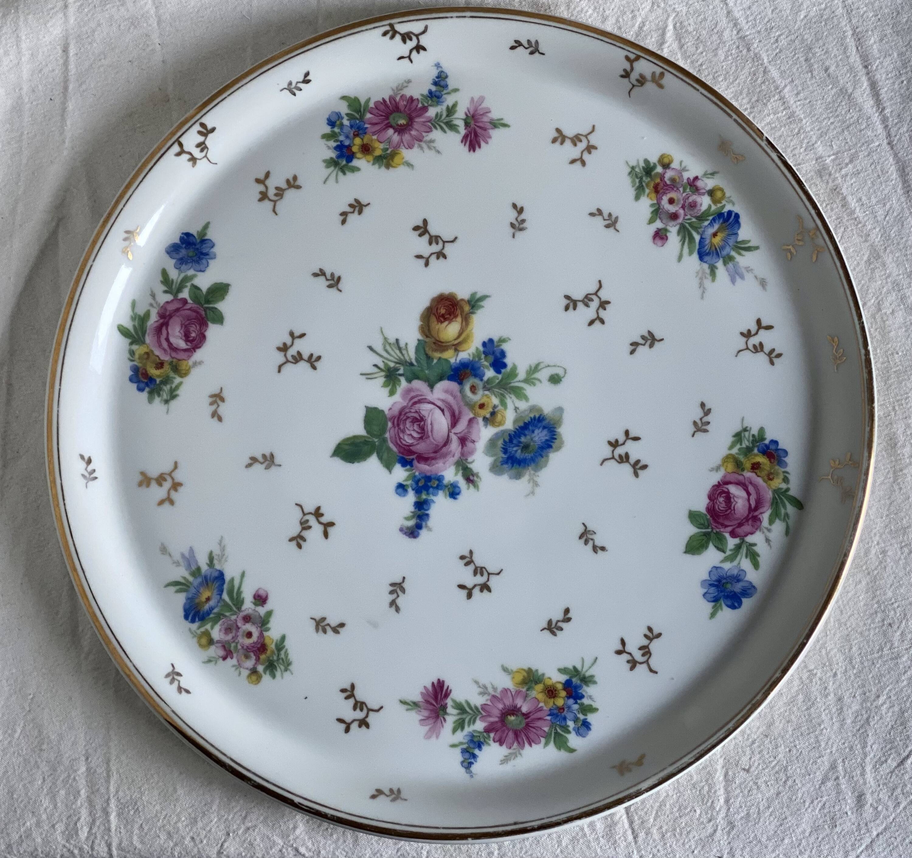 Limoges porcelain pie dish, Art Deco style, flowers and gold