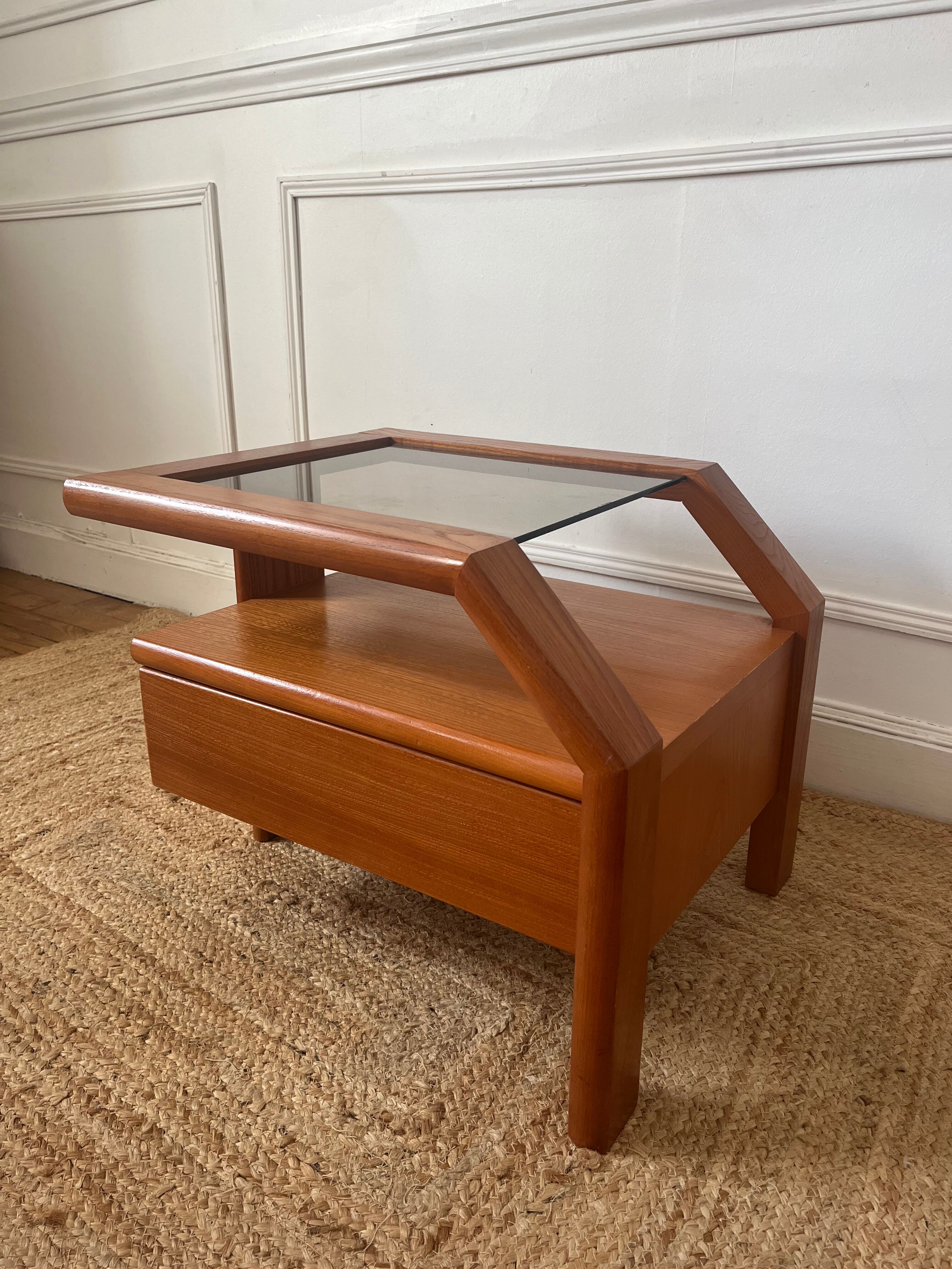 Table de chevet en orme vintage