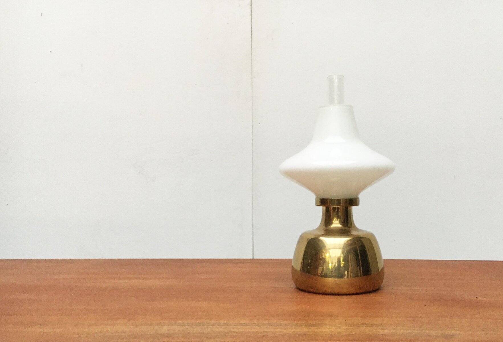 Lampe à huile de table Petronella modèle danois milieu du siècle par Henning Koppel pour Louis Poulsen, années 1960