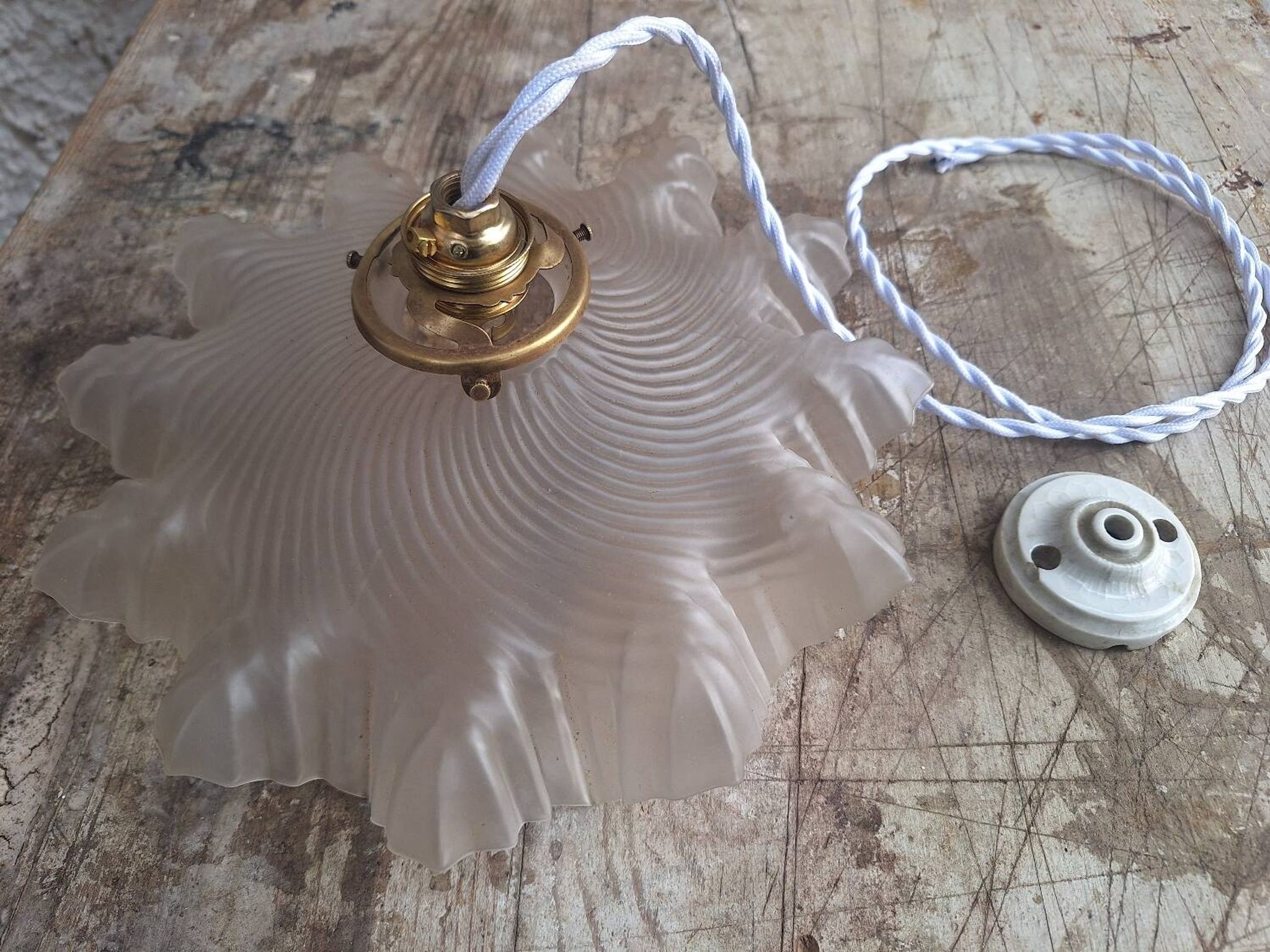 Complete Transparent Opal Suspension Wire and Ceiling Light