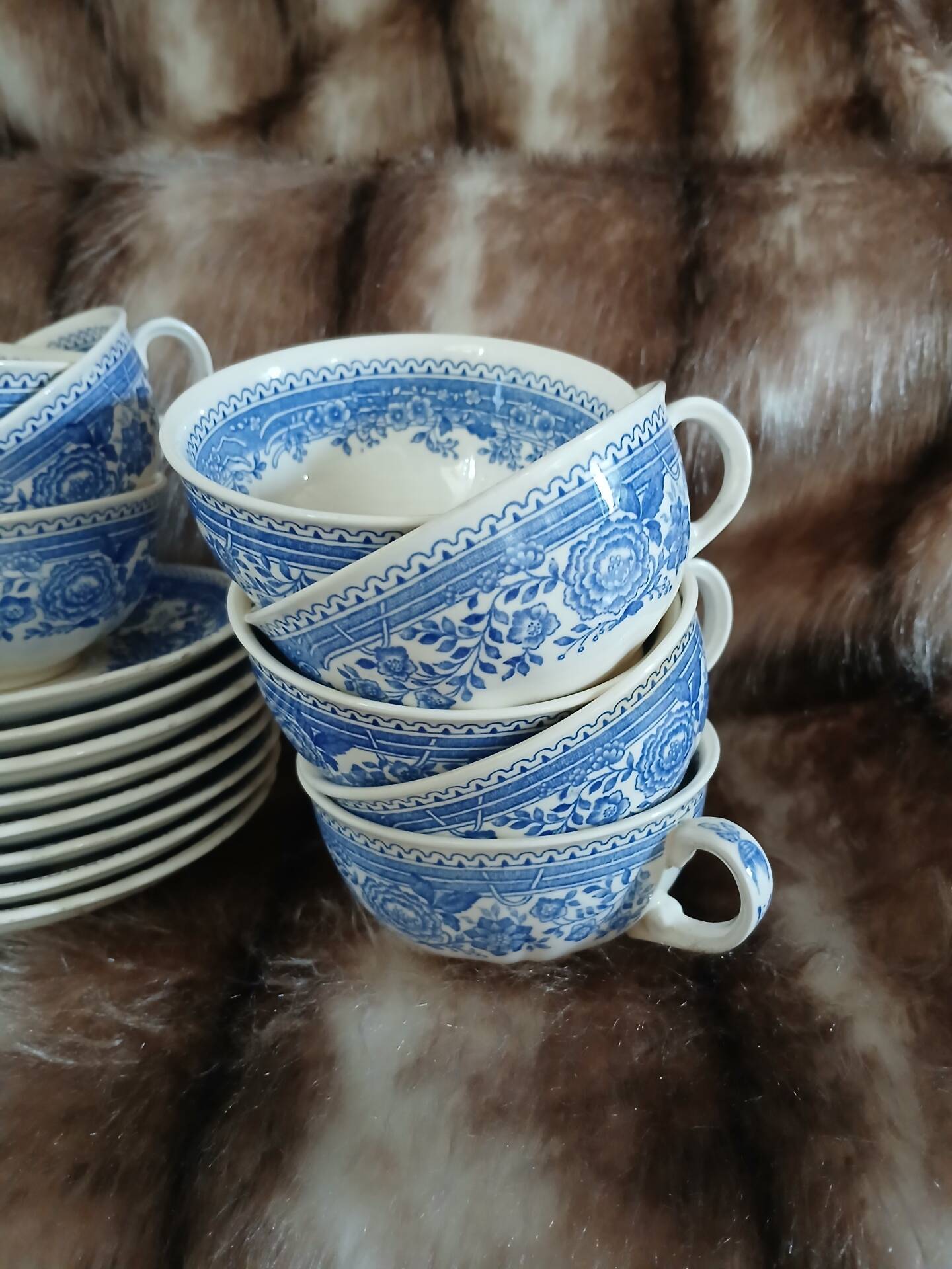 Antique coffee or tea service by Villeroy and Boch