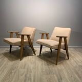 Paire de fauteuils 366, conçus par J. Chierowski