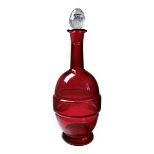 Carafe en verre rubis