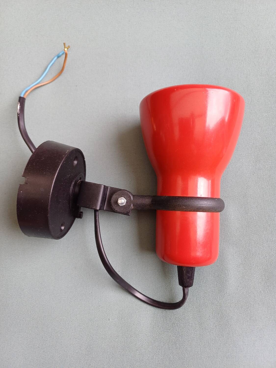 70's red lacquered metal wall spotlight