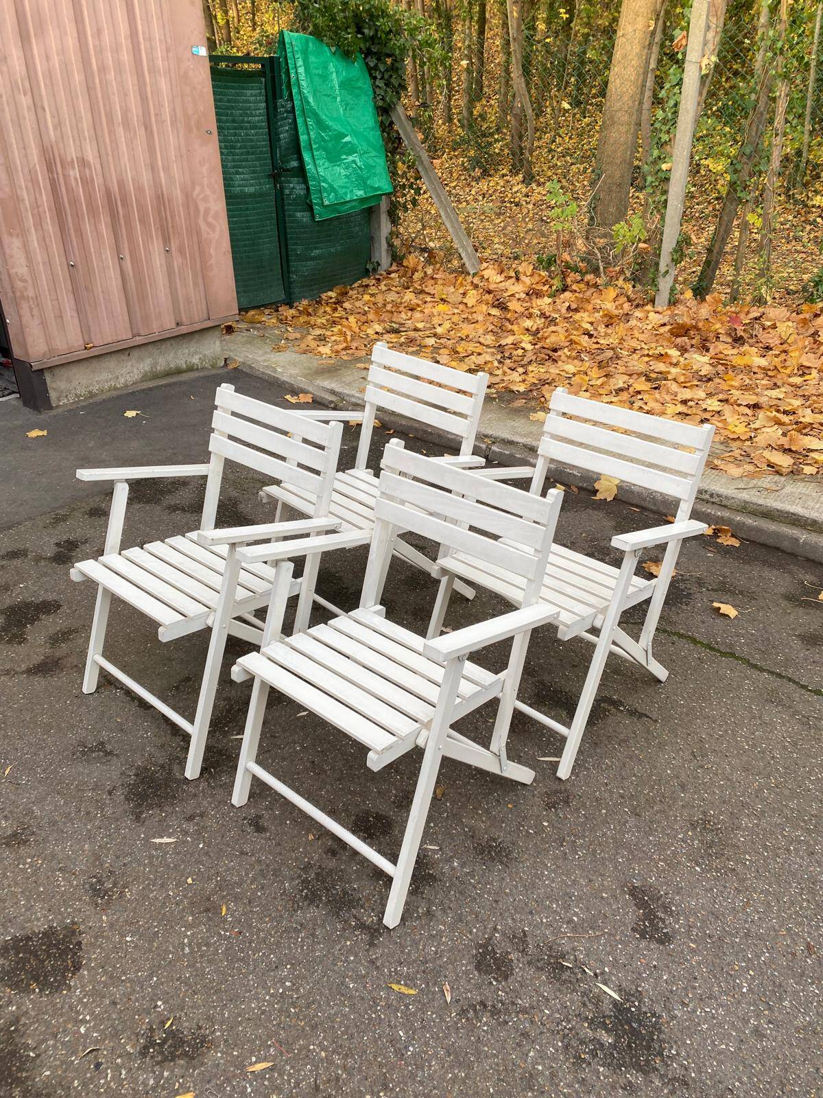 4 folding garden chairs in solid white wood
