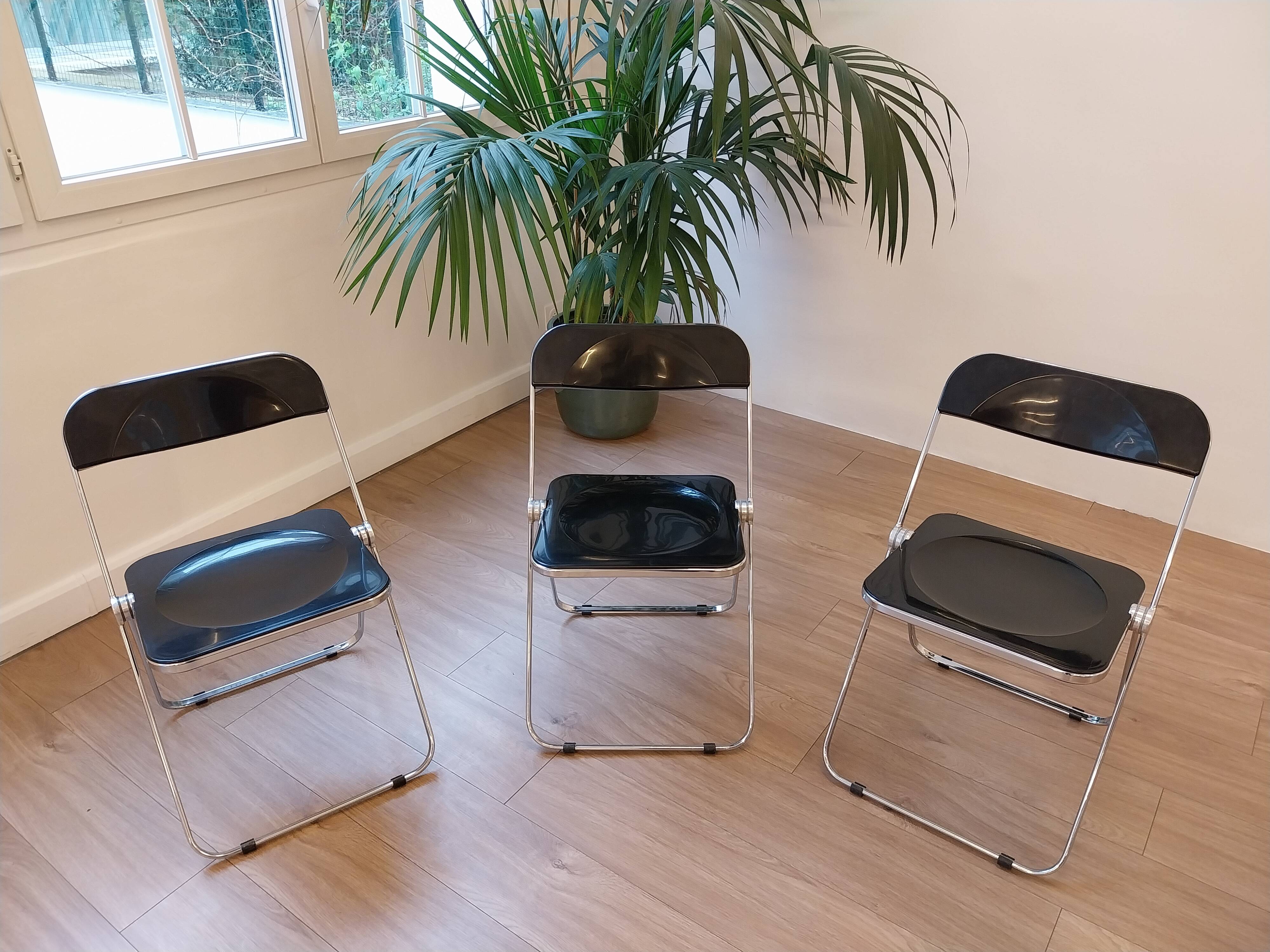 Italian vintage lot design – Three black Plia chairs – Anonima Castelli
