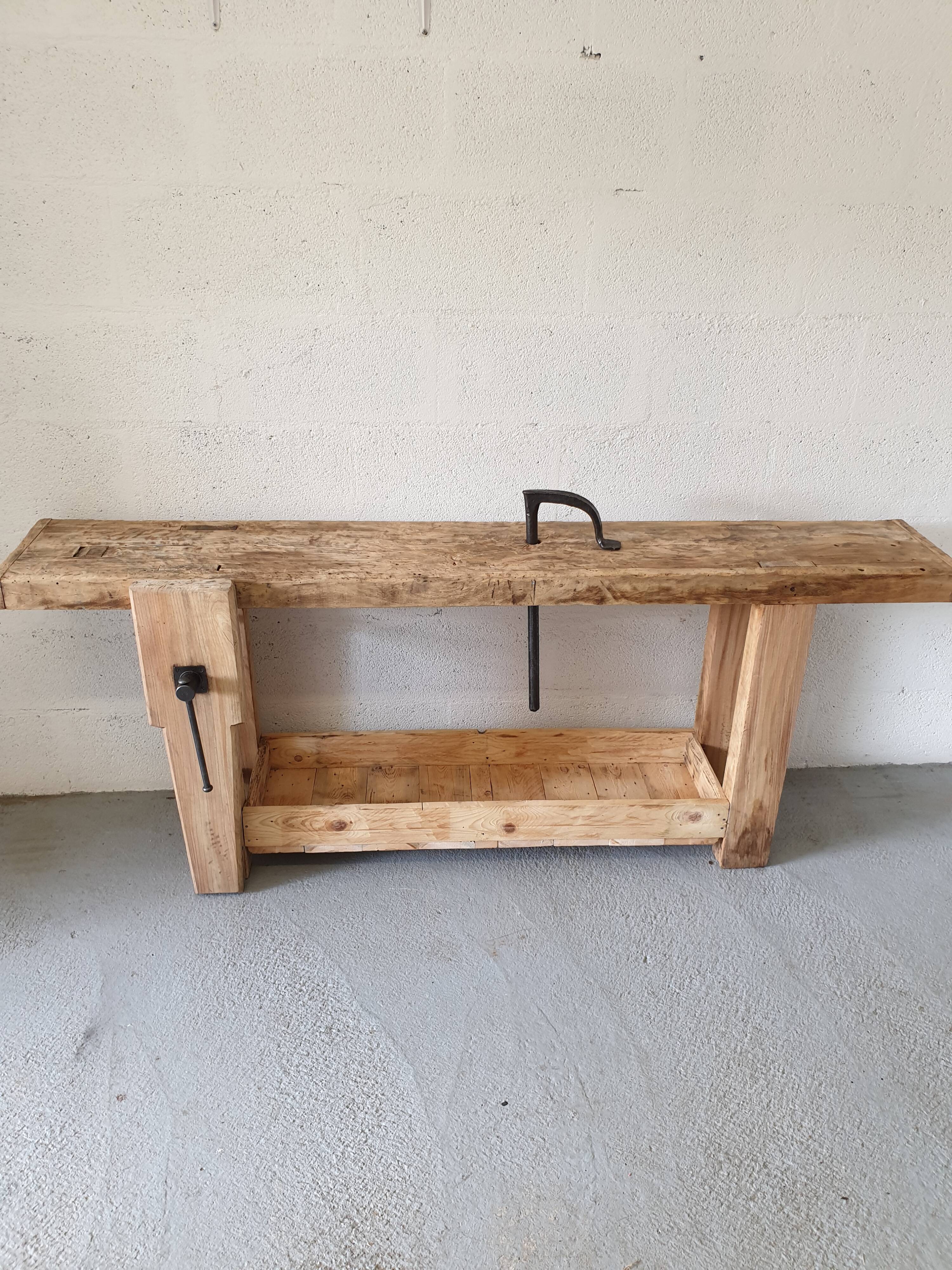 Carpenter's workbench