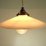 "Rise and fall" pendant light in opaline and porcelain