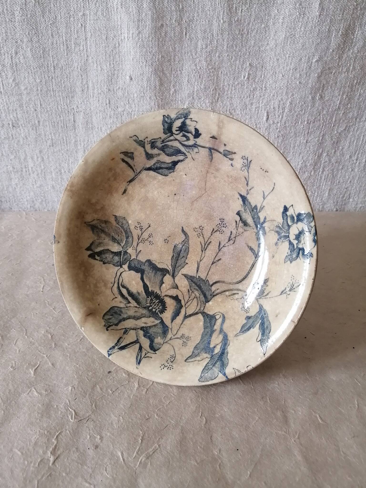antique compote dish with floral decoration, diameter 21 cm