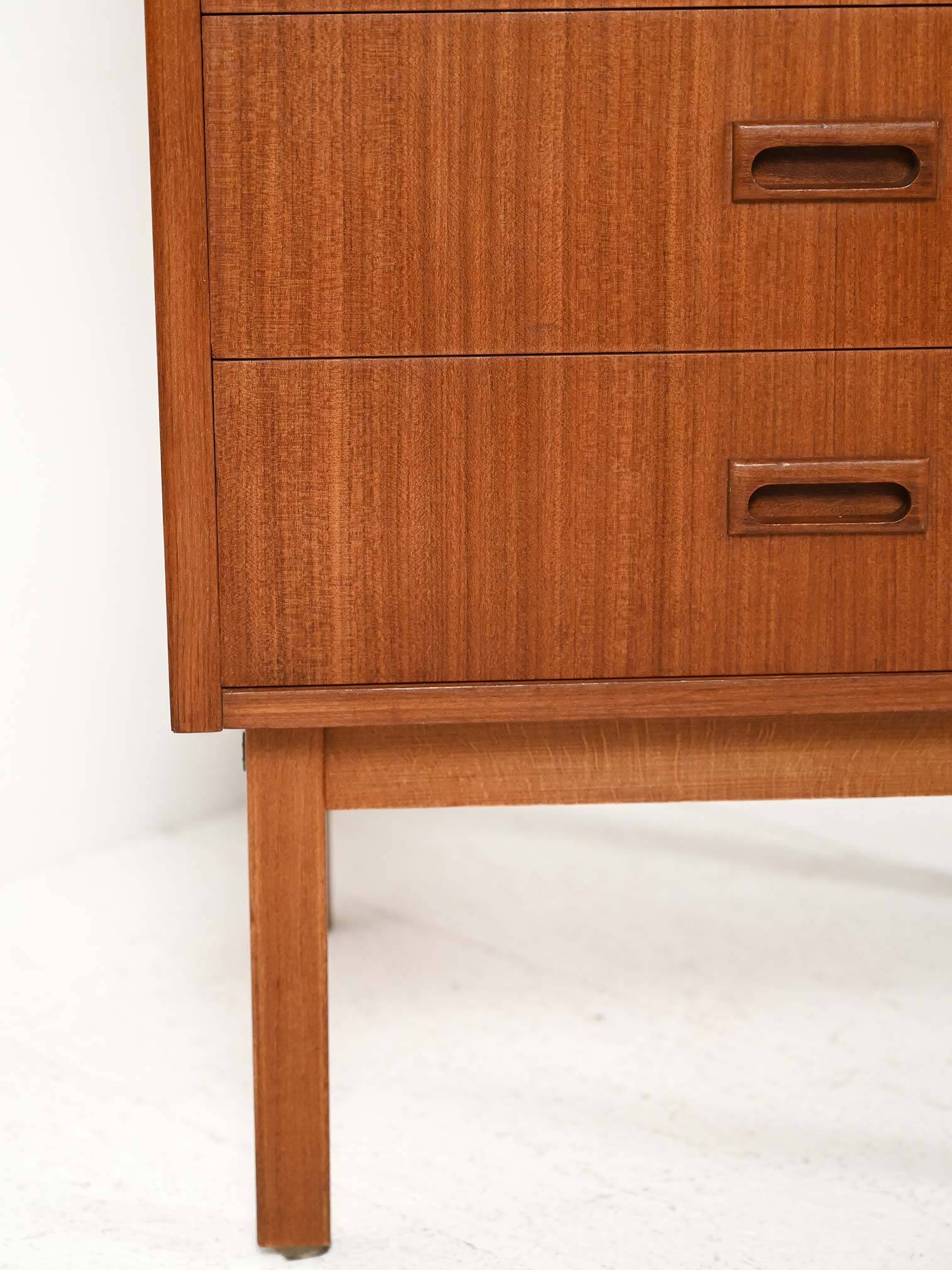 Scandinavian chest of drawers from the 1960s in mahogany