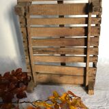 Wooden shelf with handle, garden basket