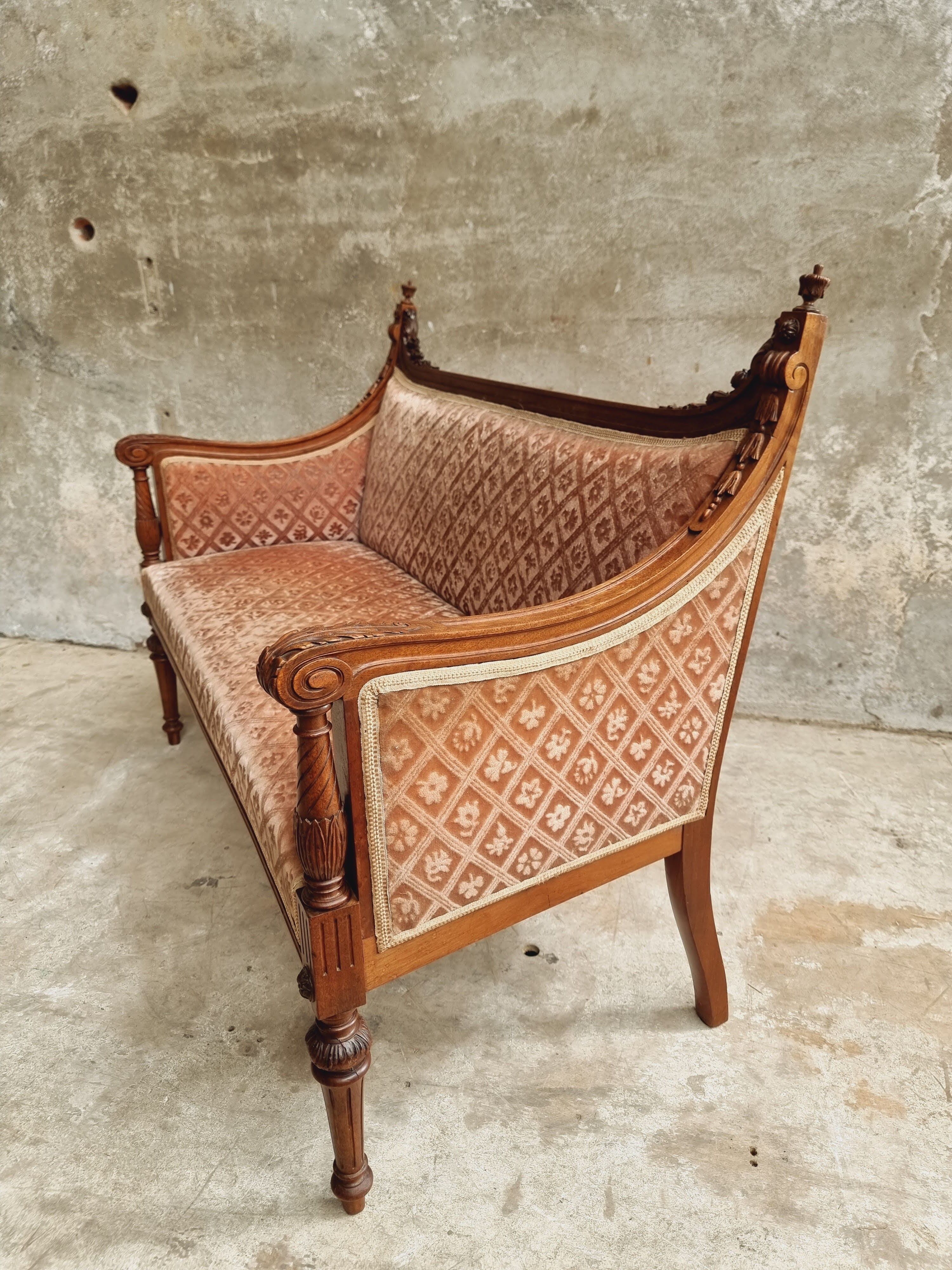 Antique sofa seat classic hall bench old pink