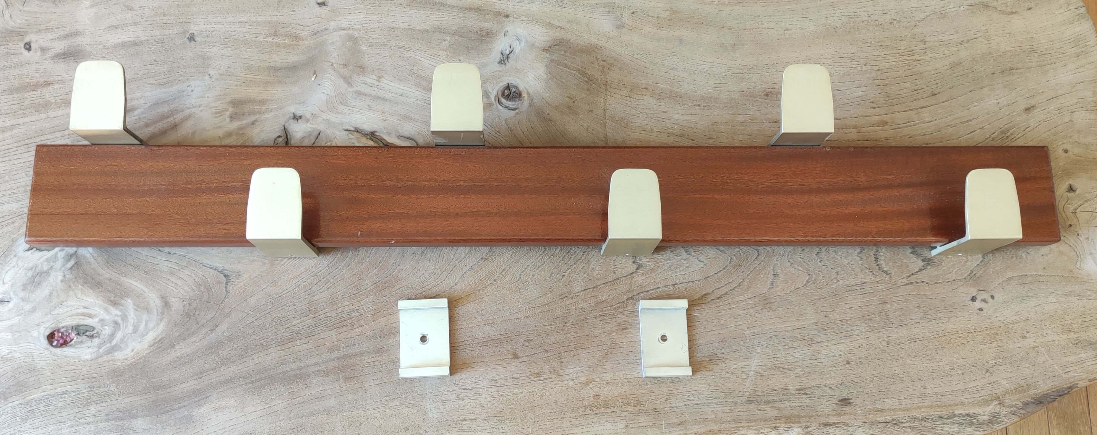 Coat rack design 6 hooks