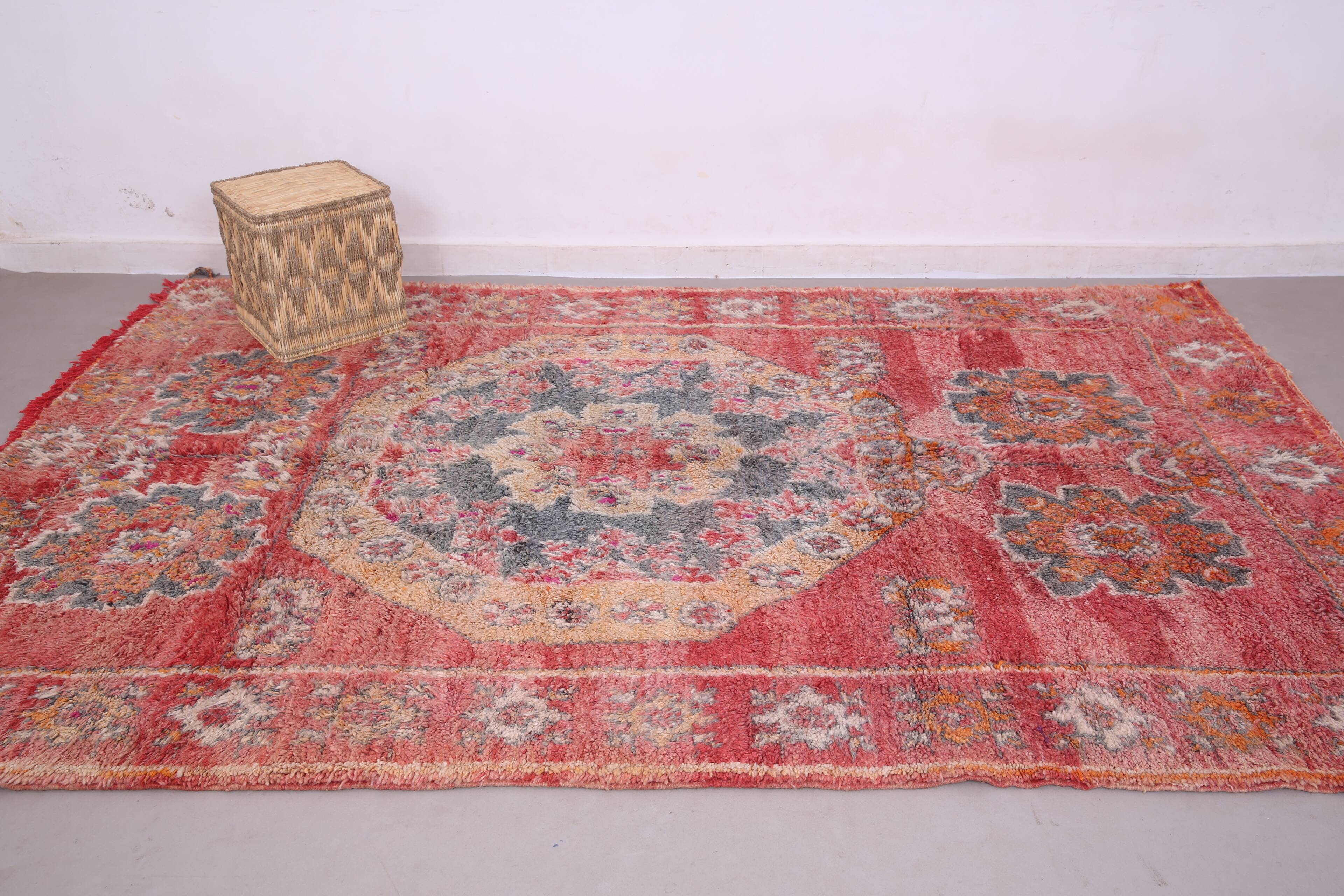 Vintage Moroccan Rug 200 x 306 cm, Berber Wool Rug, Handmade Bohemian Rug