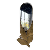 Miroir ovale en laiton, décor de fleur, 1960