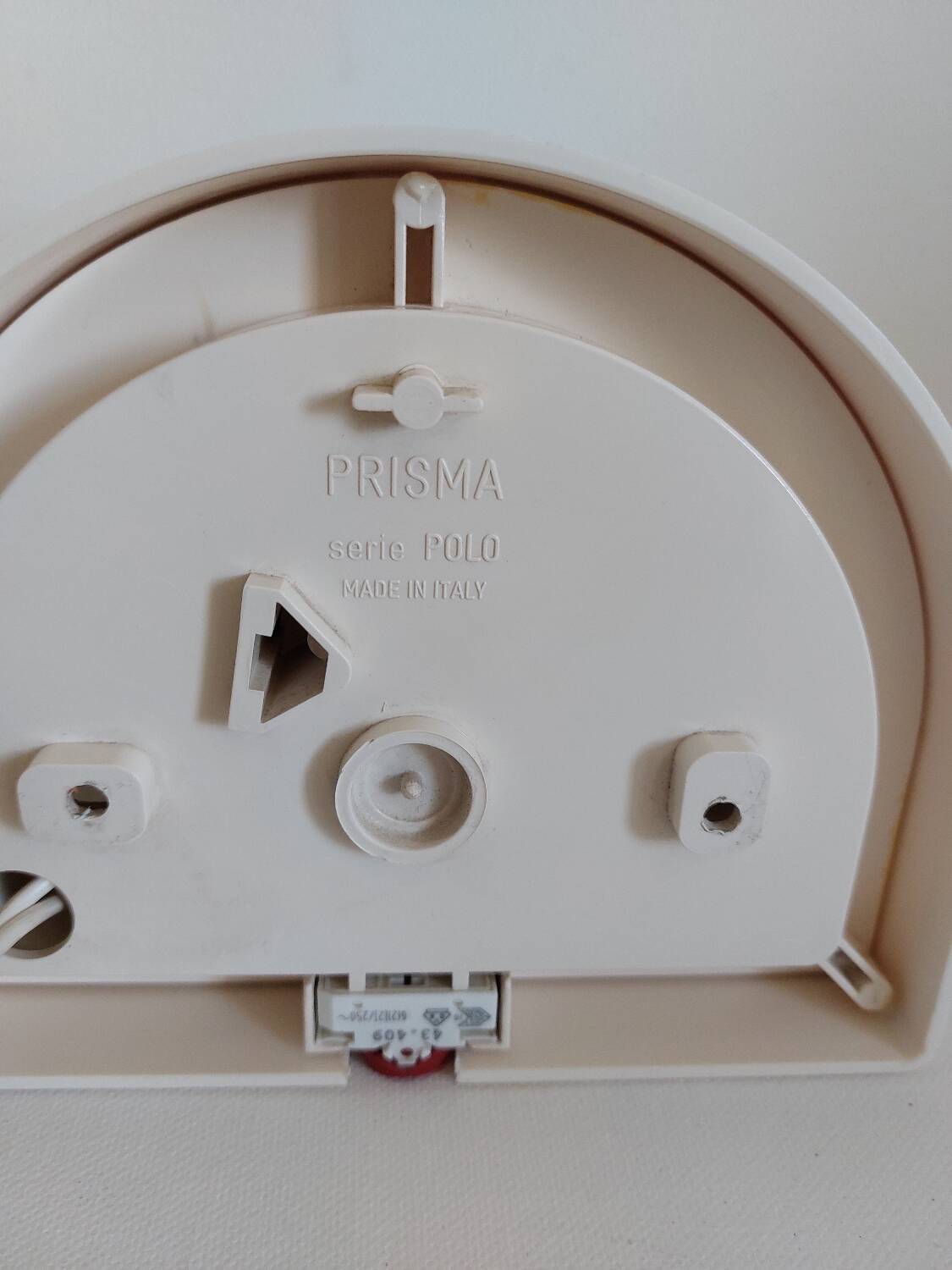 Pair of Italian designer wall lights