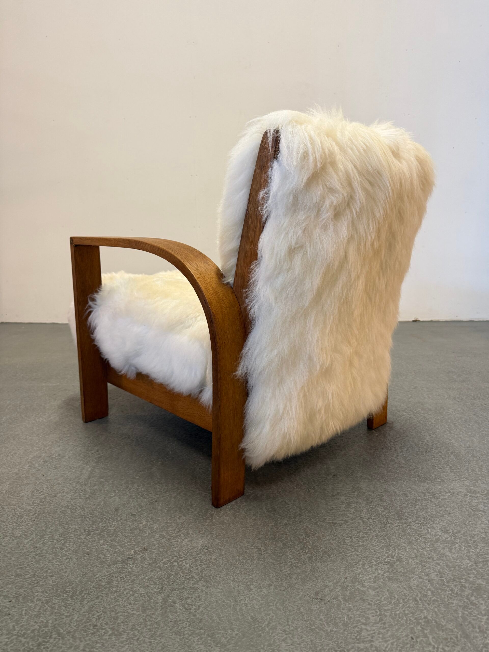 Fauteuils en peau de mouton Art Déco
