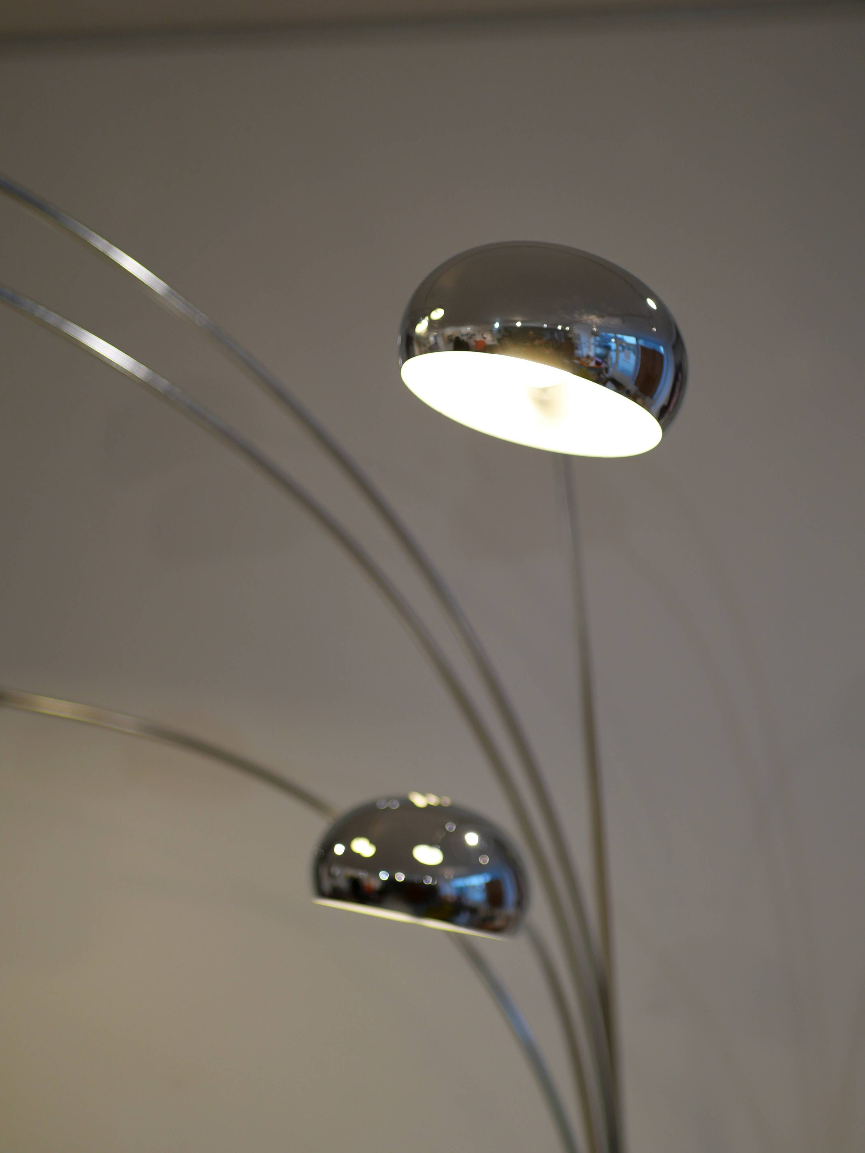 Lily of the valley floor lamp with 5 branches