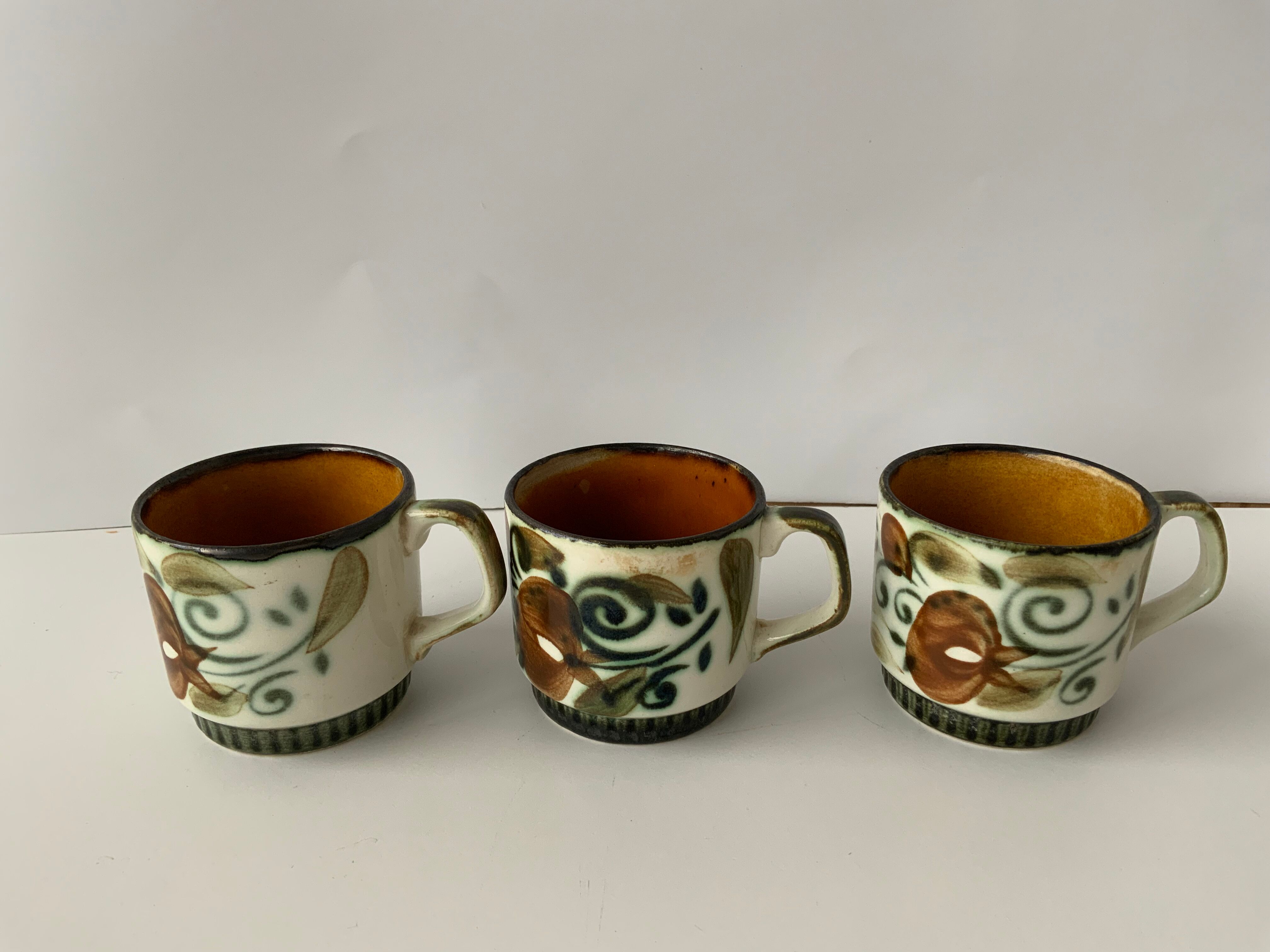 Trio de tasses vintage