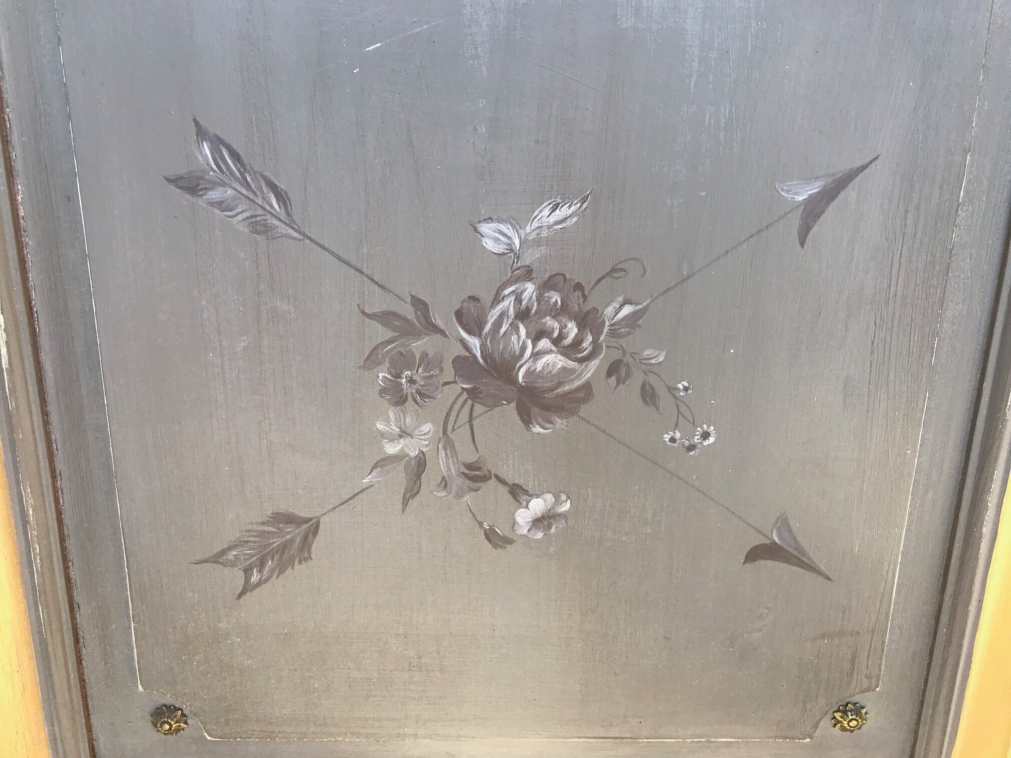 Double portes de placard peintes 1900