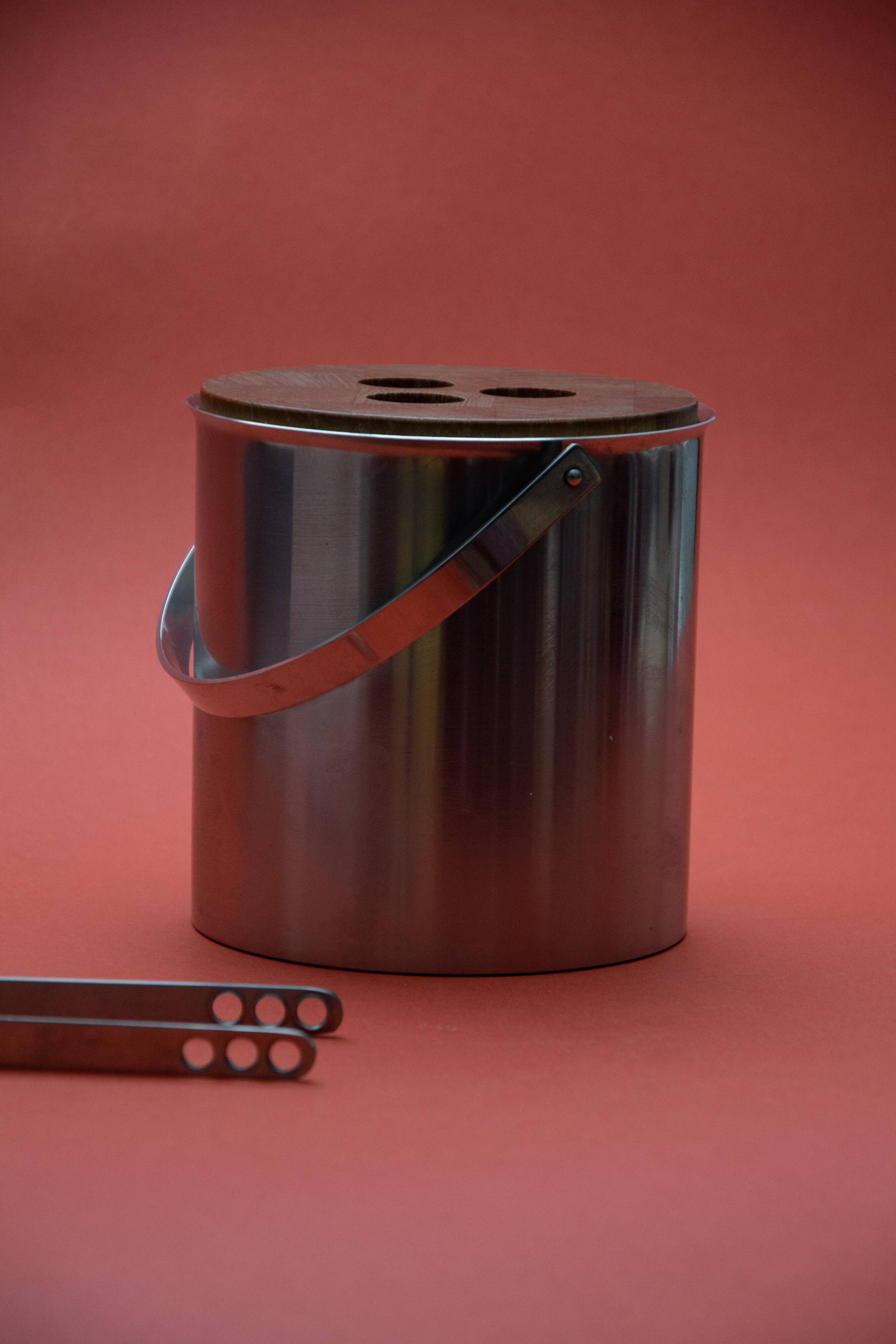 Seau à glace 1ère édition - à couvercle en teck par Arne Jacobsen – 1960