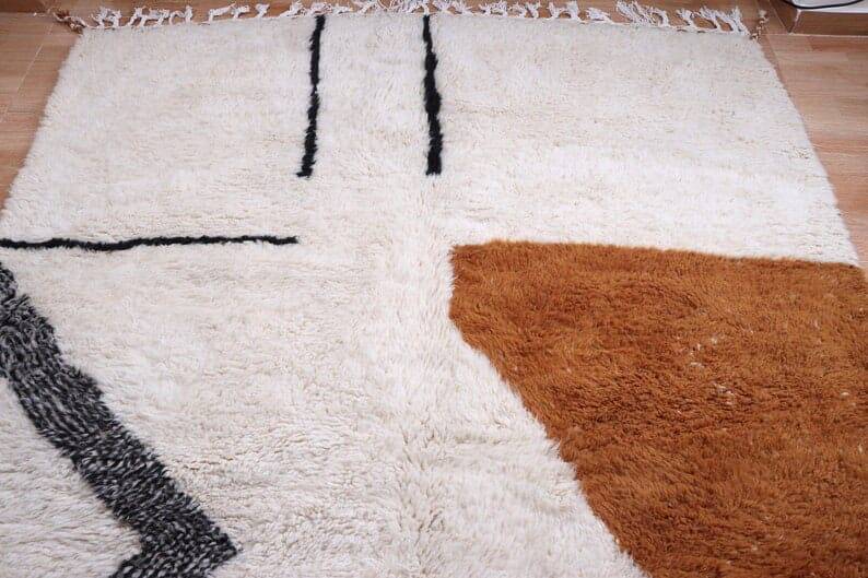 Handmade Beni Ouraine rug with colourful patterns 150/250 cm