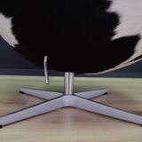 Arne jacobsen the egg chair cow leather