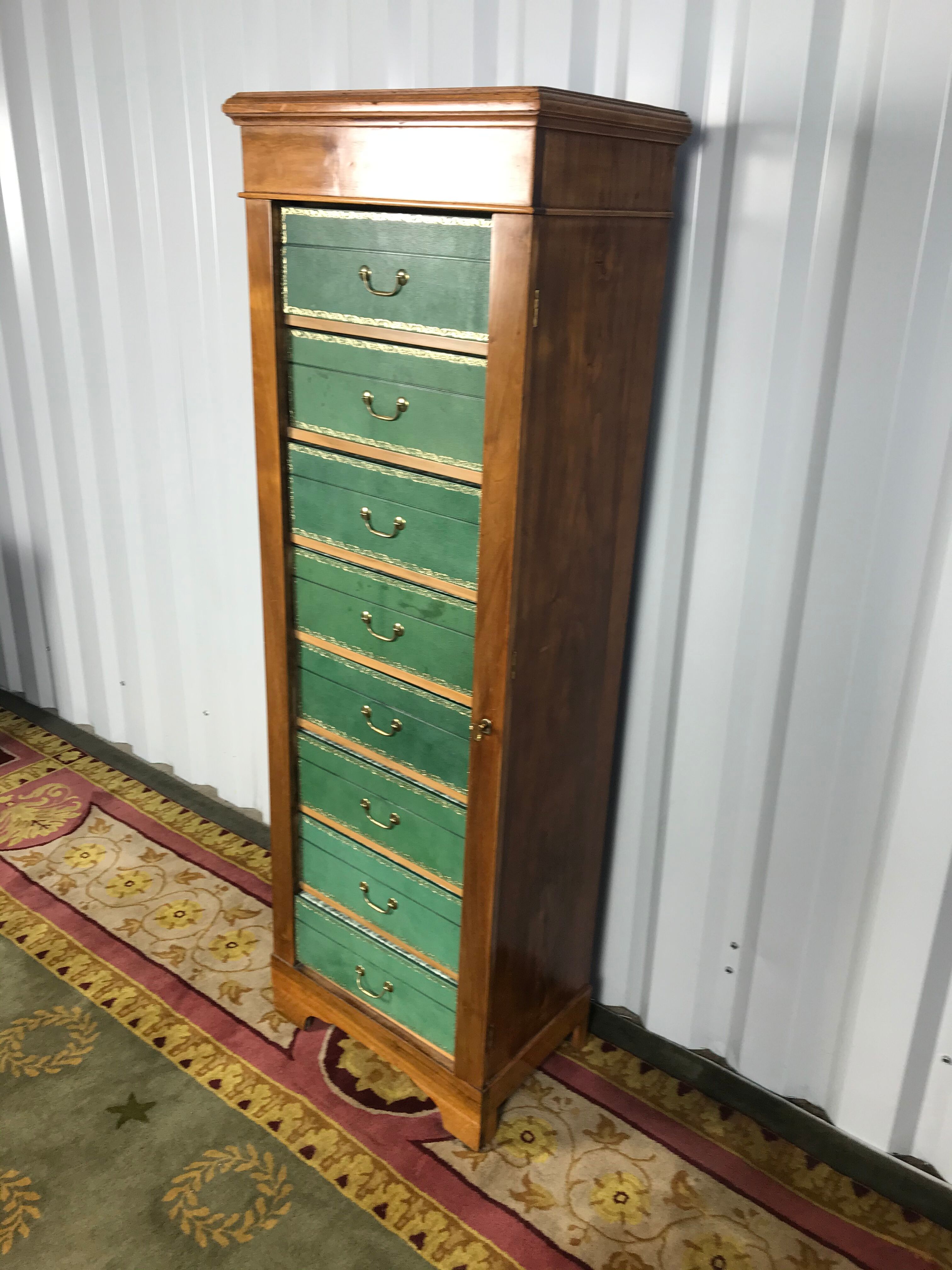 Green leather and walnut cardboard Louis Philippe