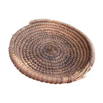 Ancient round bread basket