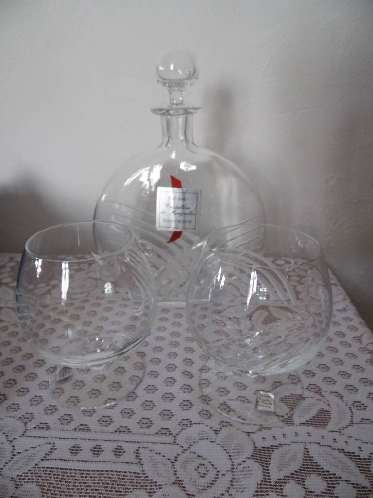 Hartzviller crystal cognac service