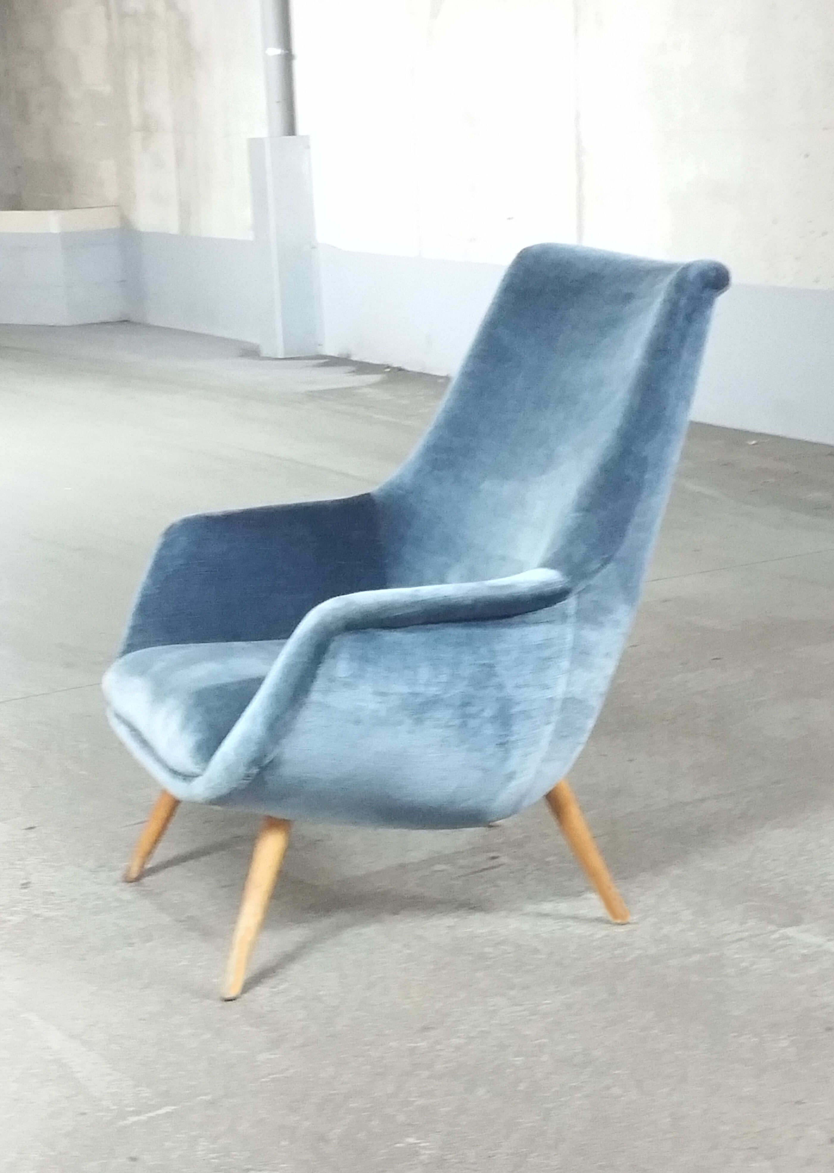 Fauteuil sculpturale organique années 50 60