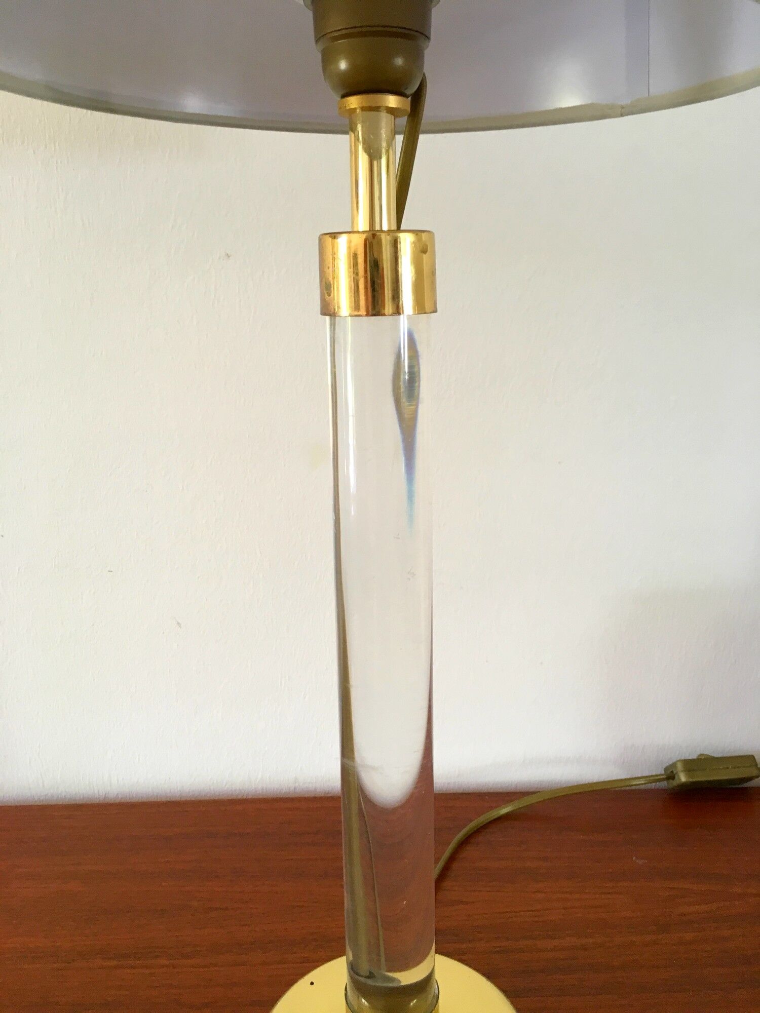 2 70s vintage Plexiglas lamps