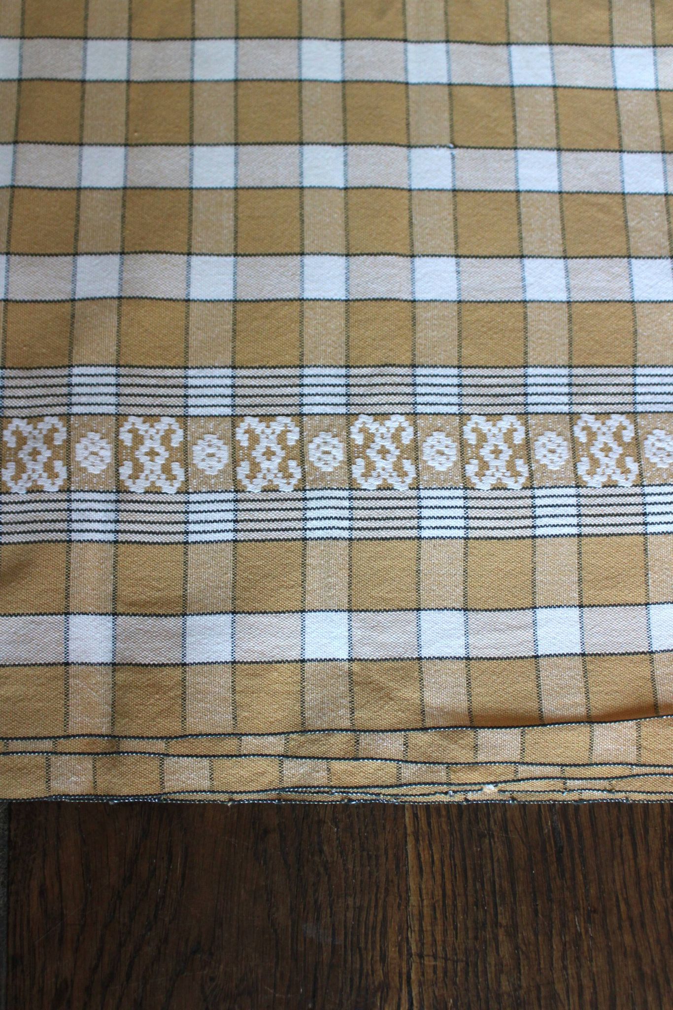 Nappe rectangulaire vintage beige à carreaux