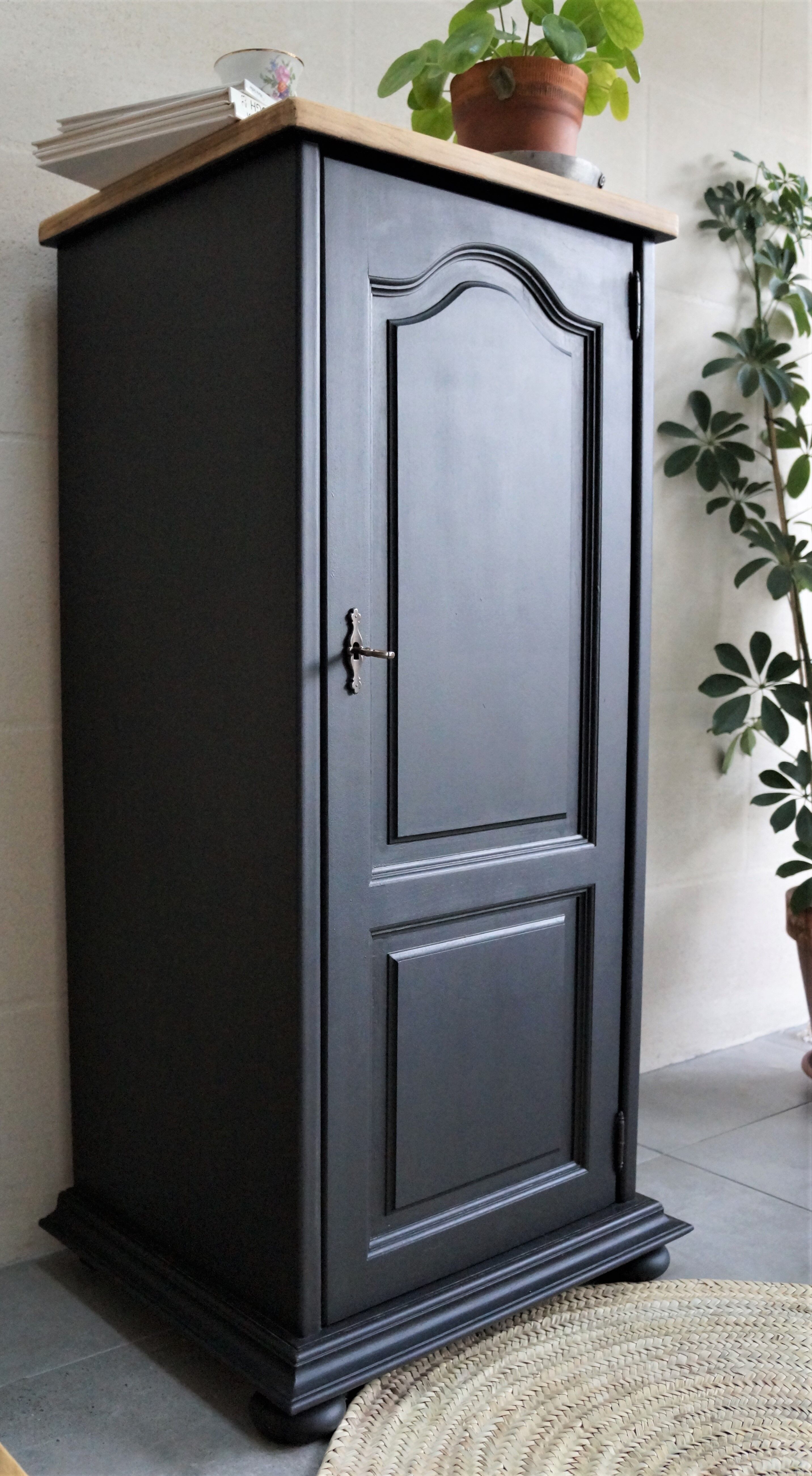 Armoire noire