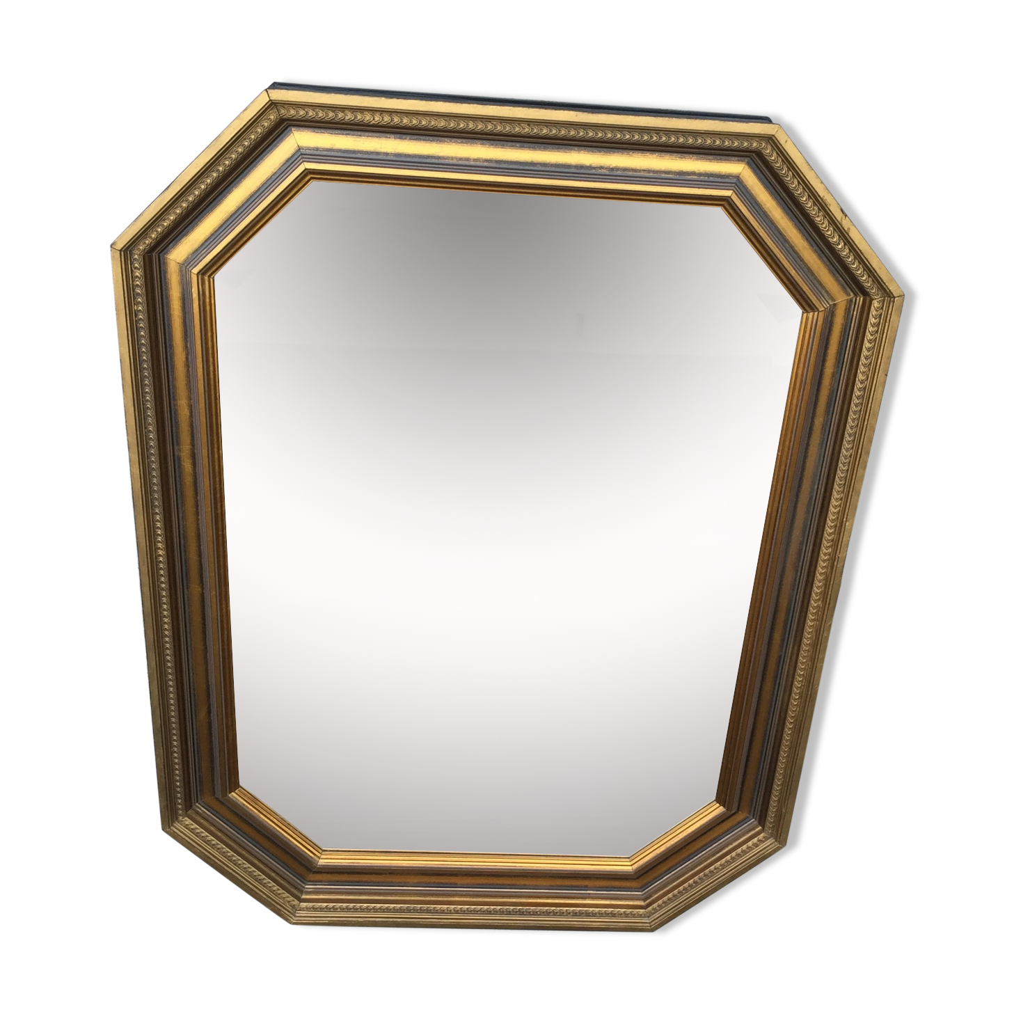 Mirror in gilded wood 82 x 62 cm