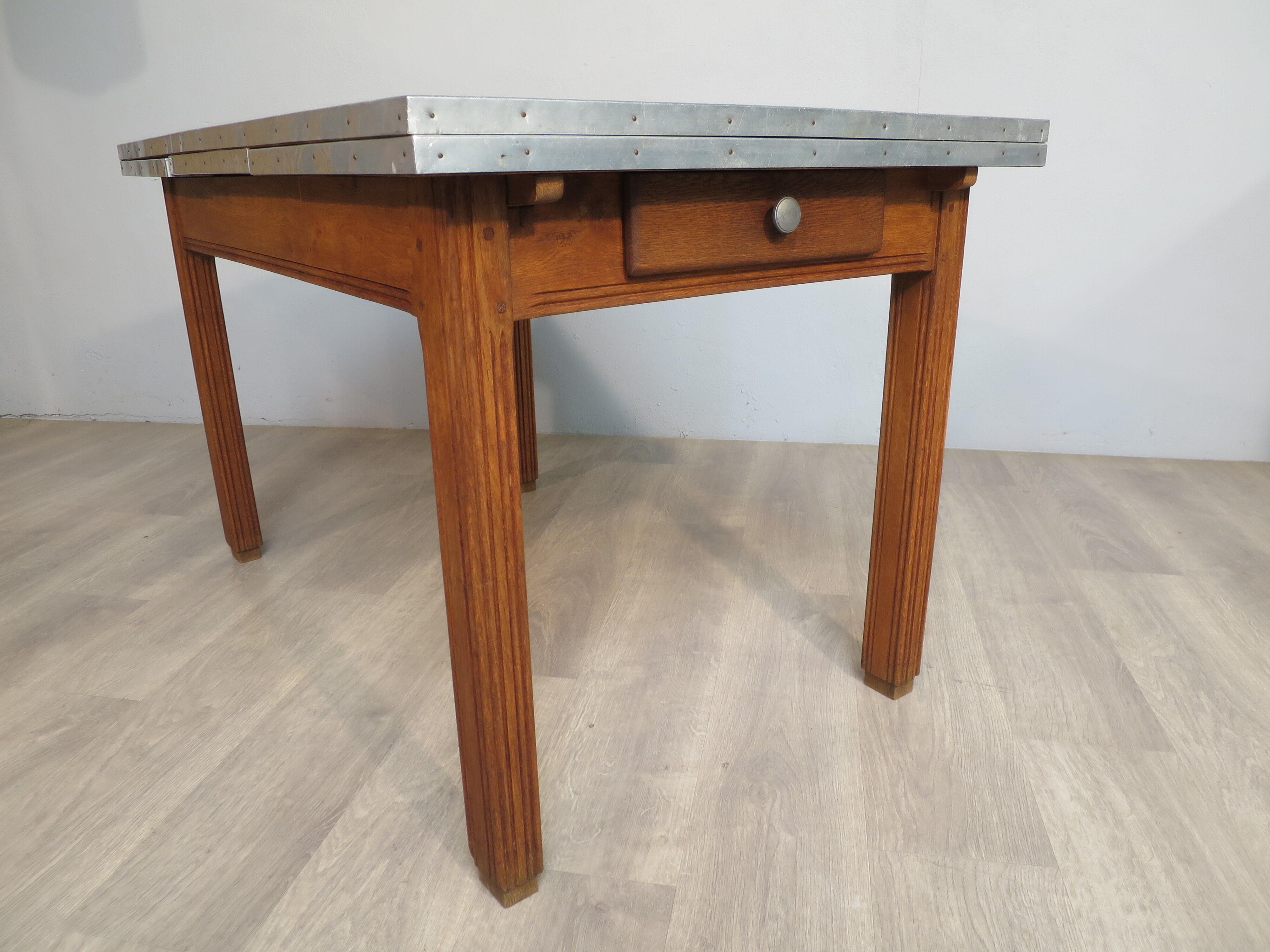 Table 60s in solid oak