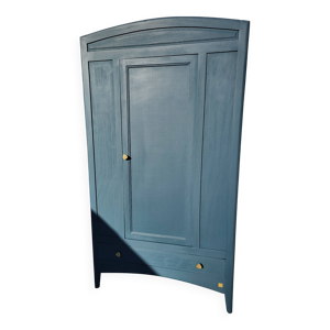 Armoire Parisienne d'hôtel