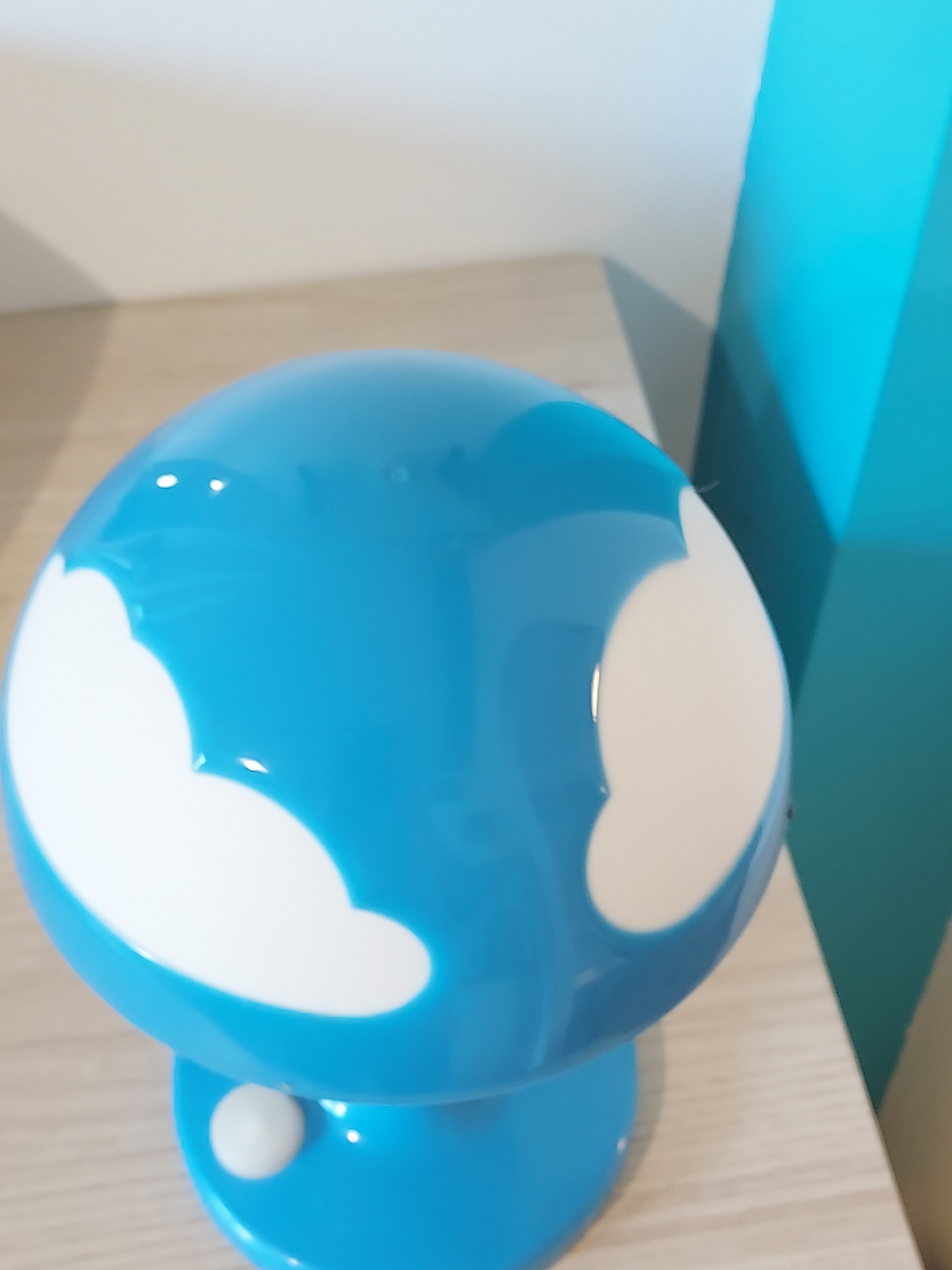 Lampe ikea Skojig bleue