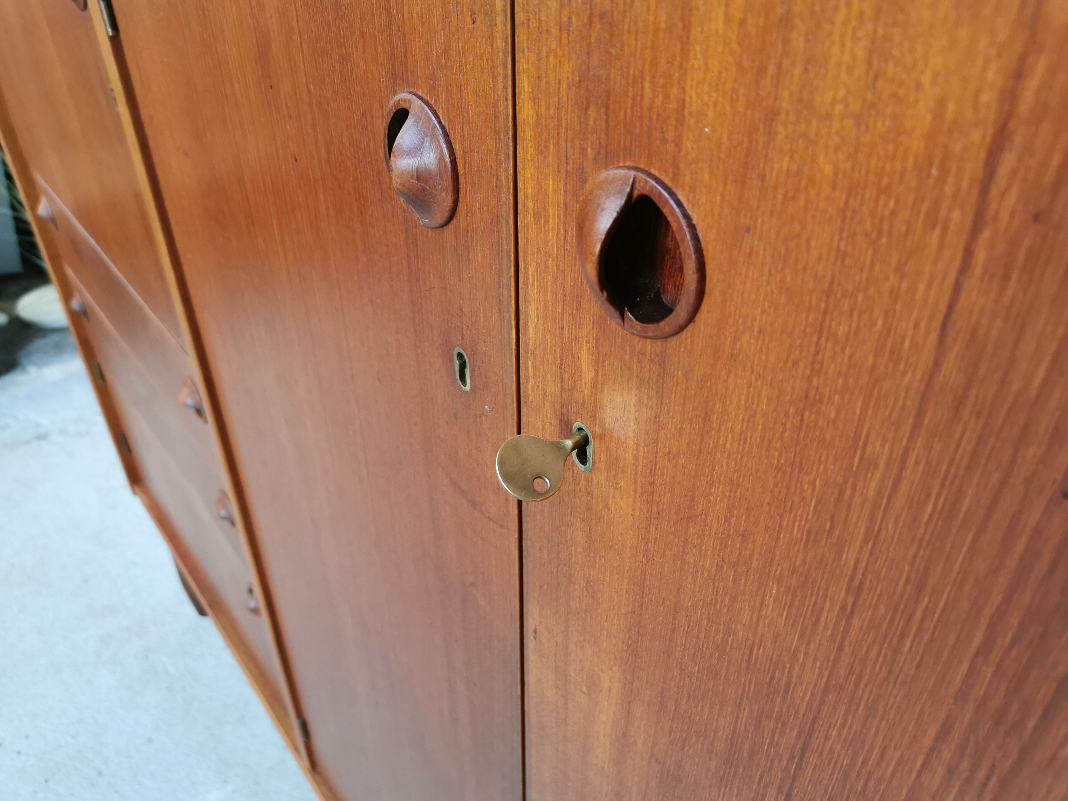 Teak cabinet design Tricoire & Vecchione